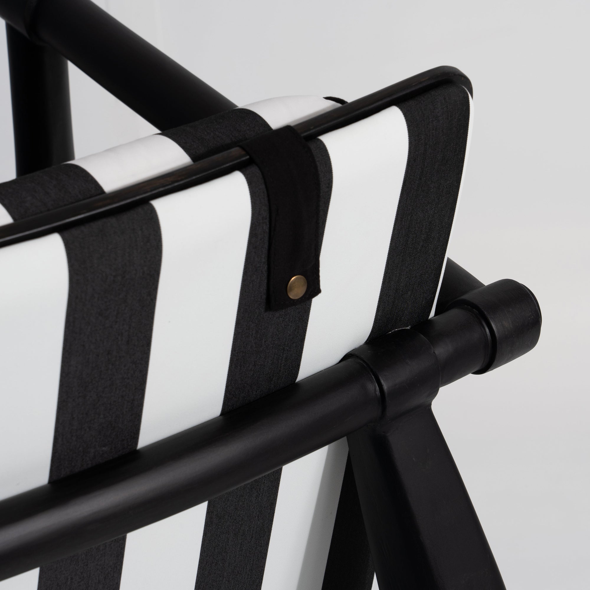 Sling Lounge Chair