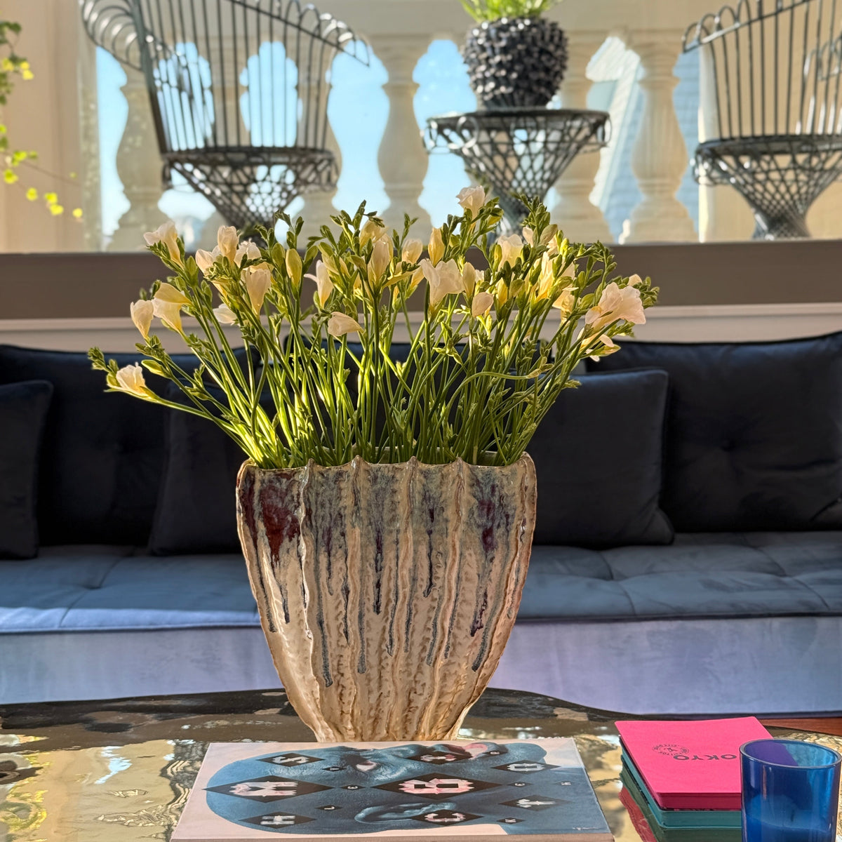 JJCurated_Reef_Vase_Reactive_Blue
